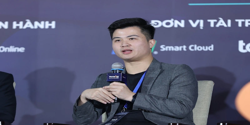 Tác giả là một trong những nhà lãnh đạo sáng giá